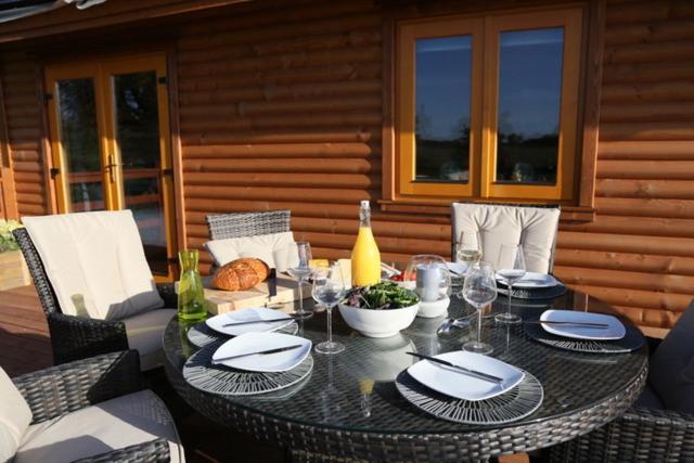 The Orchard Bramble Lodge Hadleigh  Экстерьер фото